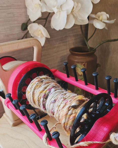 Morning spin before gardening. Yarn Art Projects, Yarn Spinner, Ergonomic Tools, Spinning Wheels, Spinning Yarn, Hand Spinner, Art Yarn, Spinning Wheel, Handspun Yarn