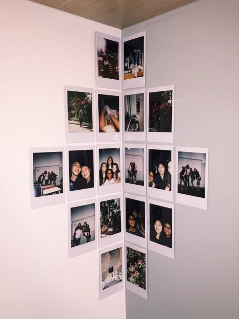 Polaroid Aesthetic Decor, Photo Wall Polaroid Room Decor, Polaroid Inspo Photo Walls, How To Put Polaroids On Wall, Geometric Room Decor, Polaroid Aesthetic Room Decor, Wall Polaroid Collage Ideas, Polaroid Wall Aesthetic Bedroom, Wall Decor With Polaroids