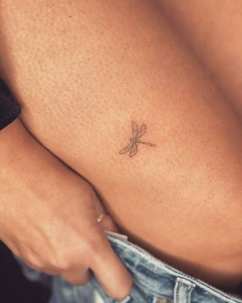 Fine Detailed Tattoo, Small Tattoo Dragonfly, Fine Line Tattoo On Thigh, Dragon Flys Tattoo, 2 Dragonflies Tattoo, Minimalistic Fine Line Tattoo, Small Dragon Fly Tattoo For Women, Simple Dragon Fly Tattoos, Two Dragon Fly Tattoo