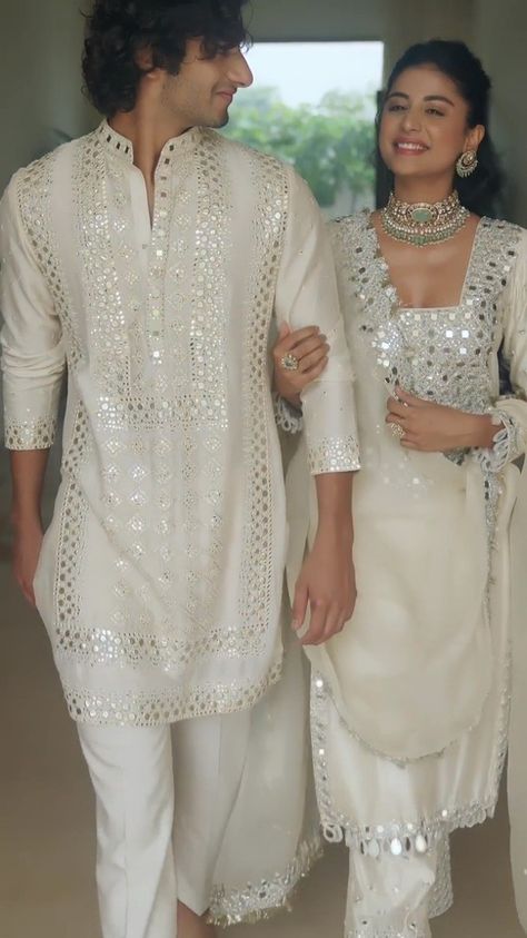 Traditional Indian Mens Clothing, Wedding Matching Outfits, India Fashion Men, Indian Wedding Clothes For Men, Wedding Kurta For Men, Groom Dress Men, Indian Groom Wear, Wedding Dresses Men Indian, Gents Kurta Design