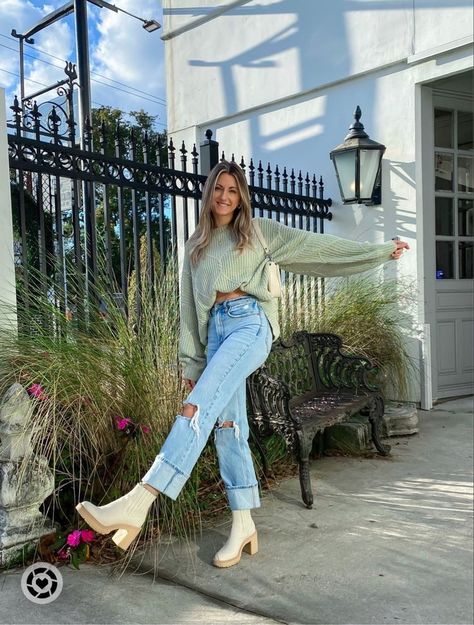 Fall Jean Outfits With Boots, Sandals And Sweater Outfit, Dolce Vita Boots Outfit Caster, Jeans And Work Boots Women, Denim Jeans And Boots Outfit, Dolce Vita Chelsea Boots, Beige Boots Fall Outfit, 90 Jeans Outfit Winter, Fall Sweater And Jeans Outfit