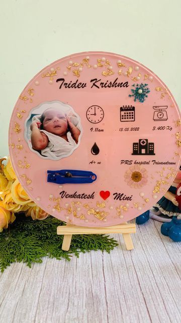 Resin
Resin photo frame
Baby born frame Resin Newborn Keepsake, Resin Art Baby Keepsake, Resign Art Designs, Raisin Art Ideas, Resin Art Baby Memory, Baby Resin Frame, Resin Baby Frame, Baby Resin Art, Resin Baby Keepsake