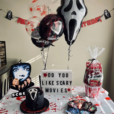 Horror Movies Theme Party, Ghostface Themed Birthday, Slasher Decorations, Horror Movie Bday Party, Horror Sleepover Ideas, Scream Halloween Party Ideas, Horror Birthday Party Ideas Diy, Horror Themes Birthday Party, Horror Themed 30th Birthday Party