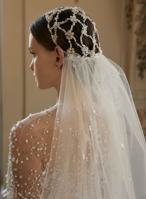 Unique wedding veils