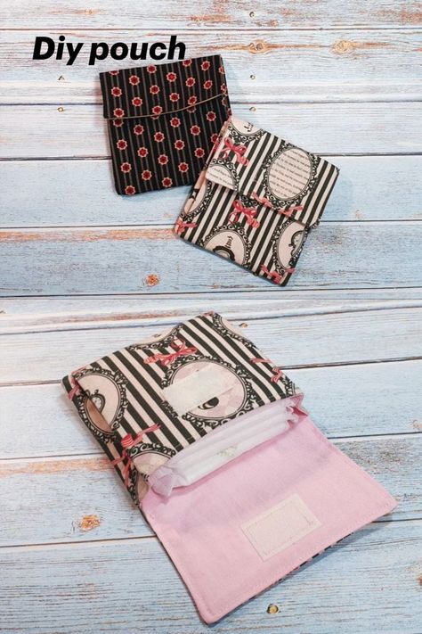 DIY Super easy sanitary pad pouch / mini pouch / sewing tutorial [Tendersmile Handmade] Cloth Menstrual Pads Diy, Crochet Mini Purse, Crochet Mini Pouch, Sanitary Pad Pouch, Crochet Bag Charm, Pad Pouch, Sanitary Napkin Bag, Sewing Kit Bag, Mini Pouch Bag