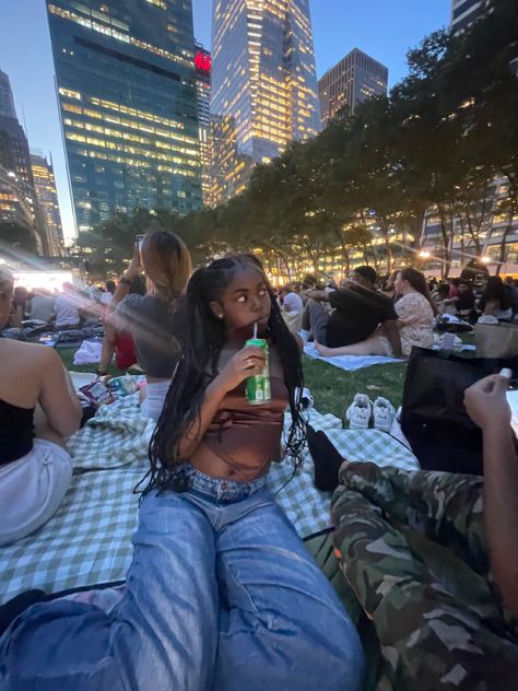 Picnic | lawn movie Music Festival Black Women, Friend Trips Aesthetic, Summer Nyc Aesthetic, Black Summer Aesthetic, La Lifestyle Aesthetic, Nyc Picnic, Nyc Summer Aesthetic, Summer In Nyc, Out Aesthetic