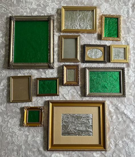 retroamerican - Etsy Apartment Livingroom, Roman Fonts, Wooden Photo Frames, Metal Engraving, Wood Frames, Wall Gallery, Gallery Wall Set, Framed Gifts, Picture On Wood