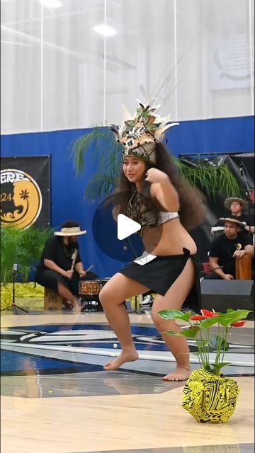 Ori Tahiti Tahitian Dance, Tahitian Dancing, Hawaiian Festival, Tahiti Dance, Hawaiian Hula Dance, Tongan Culture, Samoan Women, Polynesian Women, Hula Dancing