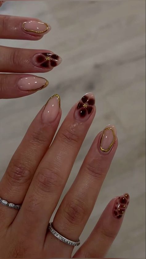 Wedding Guests Nail Designs, Builder Gel Nails Design Almond, Nails For Egypt Trip, Gold Accent Acrylic Nails, Fall Nails Elegant, Red And Gold Acrylics, Fall Nail Almond, Almond Nails November, Almond Classy Nails