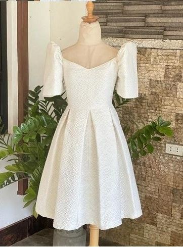 White Filipiniana Dress For Graduation, Up Sablay Graduation Outfit, Filipiniana Dress Modern For Graduation White, Filipino Dress Modern, Filipiñana Dress Modern For Graduation, Filipiniana Dress For Graduation, Up Graduation Sablay, Simple Filipiniana Dress, Modern Filipiniana Dress For Graduation