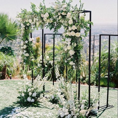 Square Wedding Arch, Ceremony Arch Decor, Paint Coffee, Wedding Arch Backdrop, Hexagon Wedding, Metal Wedding Arch, Frame Flower, Metal Wedding, Backdrop Frame