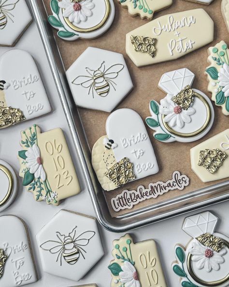 #beebridalshower hashtag on Instagram • Photos and videos Met On Bumble Wedding, Bee Engagement Party, Bee Bridal Shower Cookies, Honey Themed Bridal Shower Ideas, Bumble Wedding, Engagement Cookies, Bridal Cookies, Bee Cookies, Bridal Shower Cookies