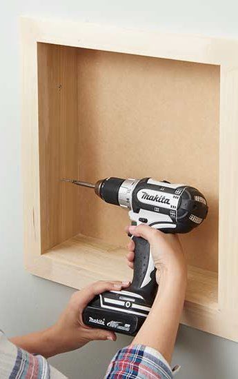 Inset Shelves In Wall, Recessed Wall Shelves, Wall Magazine Rack, Diy Wall Shelf, Wall Niche Ideas, Recessed Shelf, Recessed Wall Niche, Building A Wall, Wall Magazine