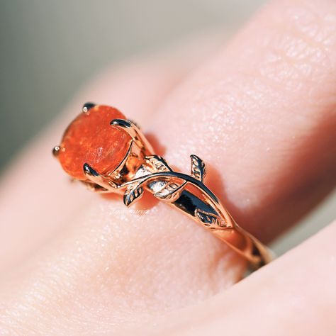 Sun Engagement Ring, Orange Engagement Ring, Cake Makeover, Orange Rings, Free Rin, Orange Gemstones, Unique Gemstone Engagement Rings, Sunstone Ring, Dream Rings