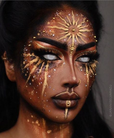 Halloweenský Makeup, Goddess Makeup, Drag Make-up, Creepy Halloween Makeup, Face Art Makeup, Halloween Makeup Inspiration, Theatrical Makeup, Smink Inspiration, Fairy Makeup