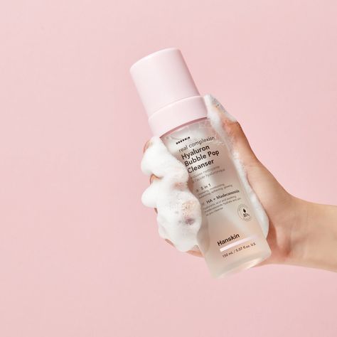 GIFT: Hyaluron Bubble Pop Cleanser, with the purchase of any two products from the Hanskin range 🩷 Hanskin Real Complexion Hyaluron Bubble Pop foam cleanser dissolves impurities and hydrates the skin. It is formulated with two types of hyaluronic acid, it is suitable for all skin types and produces a dense foam that cleanses the skin effectively. *Campaign valid in my Geisha Milton Keynes store and online at https://mygeishamiltonkeynes.Co.Uk until May 28th. 📍The Centre:MK 🚚FREE UK deliv... Skin Essence, Travel Skincare, Skin Care Guide, Skincare Branding, Product Shooting, Feminine Wash, Daily Skincare Routine, Lightweight Moisturizer, Skincare Cosmetics