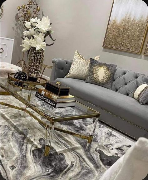 Luxury Living Room Modern, Gold Living Room Decor, Glam Living Room Decor, Classy Living Room, Elegant Living Room Decor, Living Room Decor Gray, Gold Living Room, Beige Living Rooms, Glam Living Room