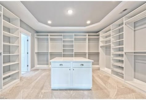 White Marble Walk In Closet, His Her Walk In Closet Master Suite, Walk In Closet Ideas Master Luxury His And Hers, Huge Closet Ideas, Large Closet Ideas Layout Master Suite, Grand Walk In Closet, Big Closet With Island, Kardashian Walk In Closet, Master Closet 10 Ft Ceilings