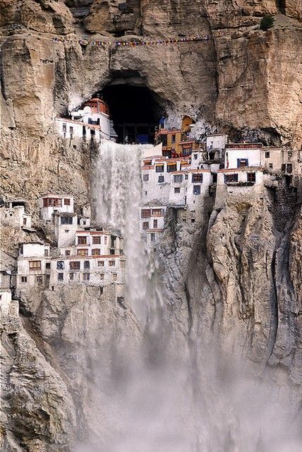 Phugtal Monastery - God's weekend getaway Mountain Cliff, Cliff Side, Magic Places, Leh, Bhutan, Maui Hawaii, Oh The Places Youll Go, Dream Destinations, Places Around The World