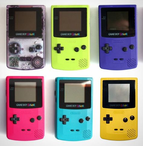 Old Game Consoles, 90s Games, Gamer Aesthetic, Whatever Forever, 00s Nostalgia, Slumber Party Games, Childhood Memories 90s, Gameboy Color, Vintage Video Games