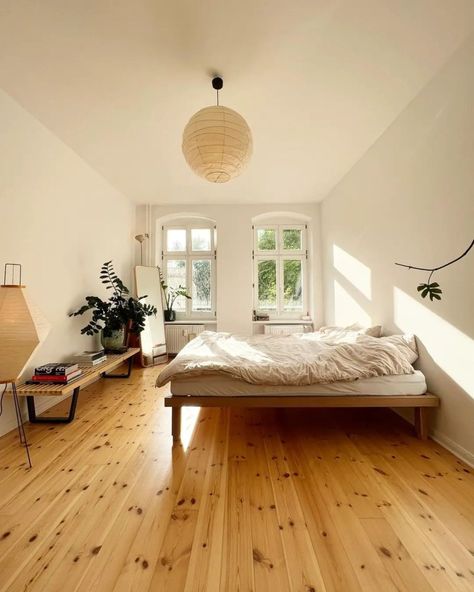 It feels really fresh and calming to spend time in this bedroom with all of the natural-friendly materials applied in the decoration. The color of the wood floor is soft and calming and blends really well with the wall. Sustainable Items from @minimal_interior_space Organic Modern Bathroom, Organic Bedroom, Minimal Bedroom, Minimal Interior, Bedroom Trends, Scandinavian Bedroom, Minimalism Interior, Bedroom Refresh, Minimalist Bedroom