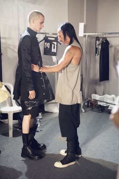 Michelle Lamy, Michele Lamy, Rick Owens Fashion, Darker Than Black, Paris Mens Fashion, Origami Fashion, Rick Owens Men, Jumpsuit Pattern, Art And Science