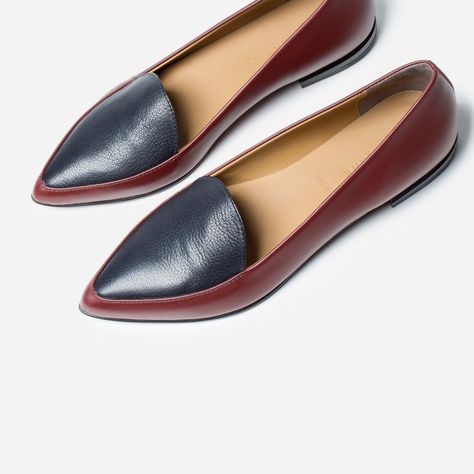 Make your point. Smooth Italian leather, a slim tapered toe, and just a touch of texture make this one of the most elegant flats in your weekly rotation. Feminine and functional. India Women, Classy Shoes, Pointed Flats, Loafers Online, Womens Shoes High Heels, Navy Leather, Womens Sandals Flat, Shoe Lover, Ballet Flat