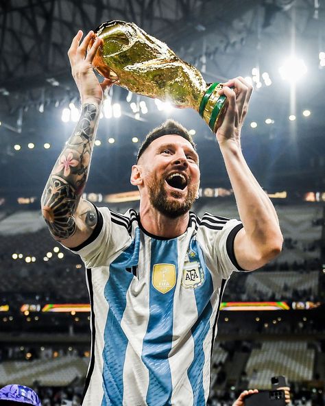 Lionel Messi World Cup, Ballon D Or Winners, Antonella Messi, Cristiano Ronaldo And Messi, Messi World Cup, Messi Goals, Messi Goat, Messi Poster, Messi Fans