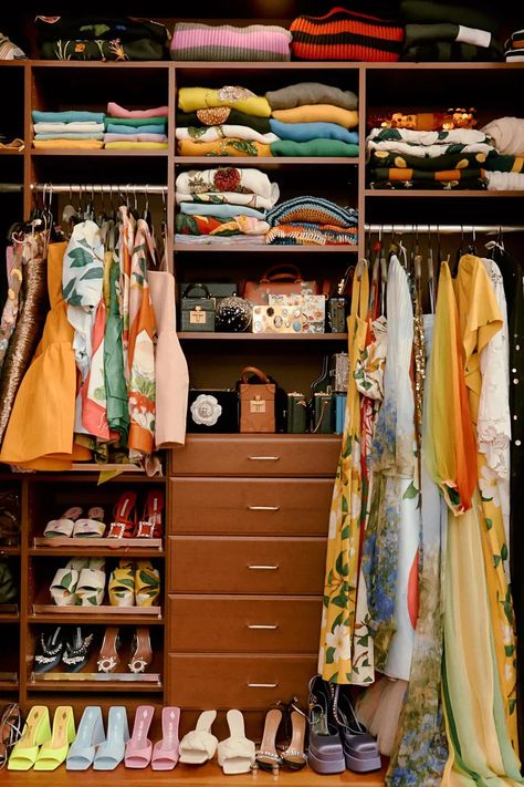 Meet Laura Kim: The Woman Behind Oscar de la Renta & Monse - Coveteur: Inside Closets, Fashion, Beauty, Health, and Travel Messy Closet, Dressing Room Closet, Beautiful Closets, Design Assistant, Wardrobe Room, Closet Room, Glam Room, Closet Makeover, Closet Inspiration