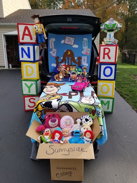 Toy Story Box Of Toys, Toy Story Halloween Trunk Or Treat, Andys Room Trunk Or Treat, Dino Trunk Or Treat Ideas For Cars, Toys Story Trunk Or Treat, Toy Story Truck Or Treat, Andy’s Room, Chucky Themed Trunk Or Treat, Trunk Or Treat Bluey Theme