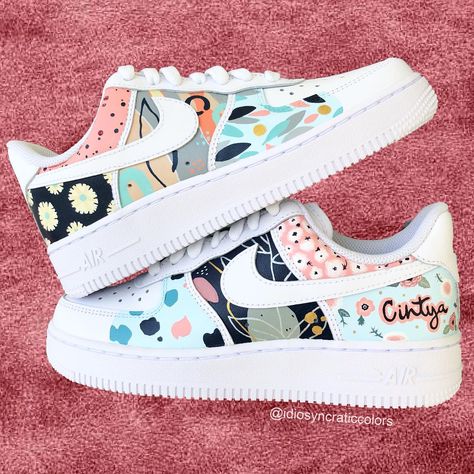 Air Force 1 Customized, Custom Air Force 1 Diy, Custom Sneakers Ideas, Diy Shoe Painting Ideas, Baskets Customisées, Nike Air Custom, Painted Air Force 1, Painted Shoes Diy, Custom Sneakers Diy