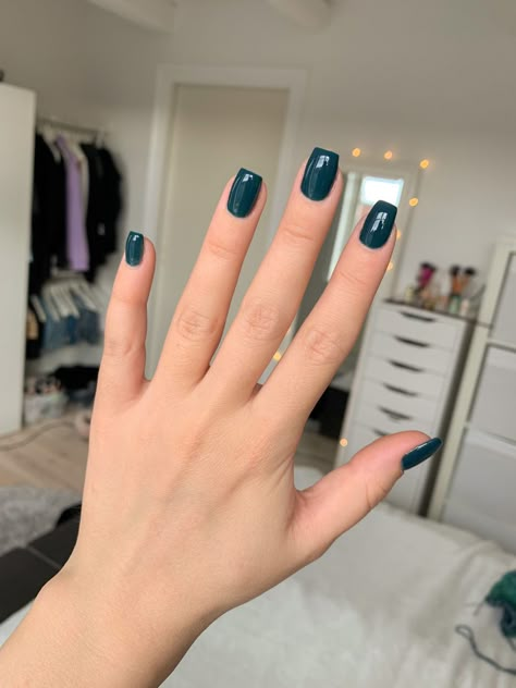 Teal Colour Nails, Dark Colour Acrylic Nails, Short Gel Nails Dark Colors, Green Or Blue Nails, Gel Nail Designs Dark Colors, Dark Emerald Green Nails Short, Dark Teal Gel Nails, Dark Teal Green Nails, One Colour Gel Nails