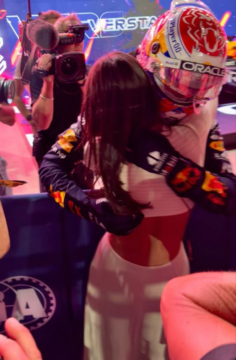 F1 Wag Aesthetic, Formula 1 Girls, Wag Aesthetic, F1 Girl, Fake Relationship, Wag Dr, F1 Aesthetic, F1 Wags, F1 Wag