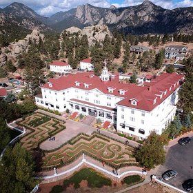 Stanley Hotel, Amazing Rooms, The Stanley Hotel, Denver Travel, Estes Park Colorado, Places In America, Haunted Hotel, Whiskey Bar, Colorado Vacation