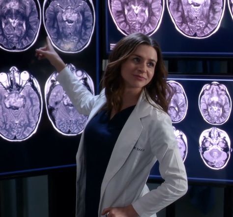 Amelia Shepherd Aesthetic, Grey's Anatomy Doctors, Anatomy Aesthetic, Medical School Life, Amelia Shepherd, Medical Student Motivation, Med School Motivation, Medical Wallpaper, Medical Student Study