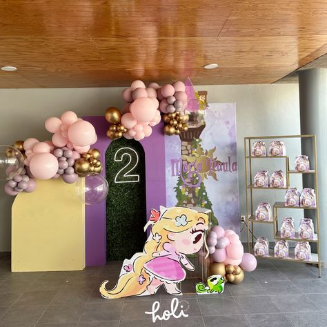 #luxuryevent #luxuryballoons #partyballoons #eventdesigner #beautifuldecor #partyideas#ballooninstalation #eventinspo #birthdayparty Tangled Party, Luxury Event, Party Inspo, Party Balloons, Beautiful Decor, Rapunzel, Tangled, Balloons, Birthday Party