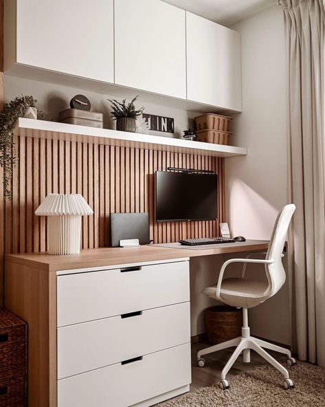 23  Practical Small Office Ideas & Tips (2024) - DrExplains Small Office Ideas, Minimalist Office Desk, Ikea Home Office, Small Office Design Interior, Home Office Closet, Sleek Office, Ikea Office, Productive Work, Office Nook