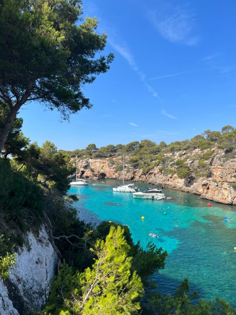 Beaches in Mallorca, Spain 🇪🇸 Majorca Spain Aesthetic, Mallorca Spain Aesthetic, Mallorca Aesthetic, Spain Aesthetics, Spain Beach, Spain Mallorca, Gap Year Travel, Spain Summer, Spain Aesthetic