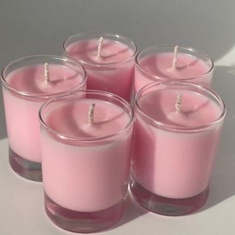 Scented candles aesthetic