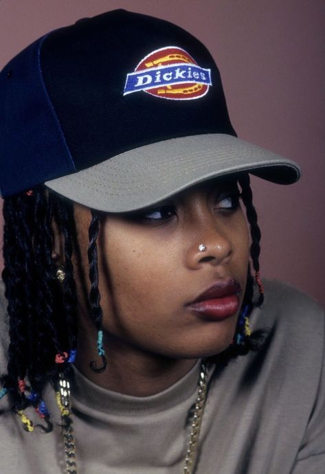 Female Rap Room on Twitter: "Da Brat, 19 years old (1994) https://t.co/8DopNsNFez" / Twitter Da Brat 90s, 90s Female Rappers, Legendary Photos, Women Of The 90s, Black Hair 90s, 90s Fine, Hair 90s, Fashion Inspo Casual, Female Rap