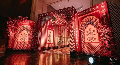 Sabyasachi Decor, Wedding Entrance Decor Entryway, Rajasthani Prints, Villa Palladio, Traditional Entrance, Couple Seating, Bollywood Night, Indian Mehendi, Oak Decor