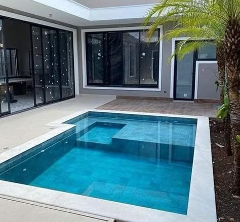 Small Pools Backyard, Swimming Pool Decorations, Mini Swimming Pool, Ideas De Piscina, Piscinas Pequeñas, Simple Pool, Pool House Designs, Pools Backyard Inground, Luxury Swimming Pools