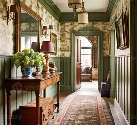 Cozy Cottage Interiors Small Houses, Antique Entryway, Cottage Foyer, English Countryside Home, English Country Interiors, Cottage Hallway, English Interior Design, Cottage Entryway, English Country House Style