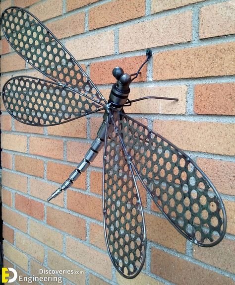 How To Make A Cool Art Sculpture From Scrap Metal | Engineering Discoveries How To Make A Cool Art Sculpture From Scrap Metal Metal Sculpture Artists, Welding Art Projects, Diy Welding, Metal Tree Wall Art, Metal Welding, Welding Tools, Sculpture Metal, Steel Sculpture, Metal Art Diy