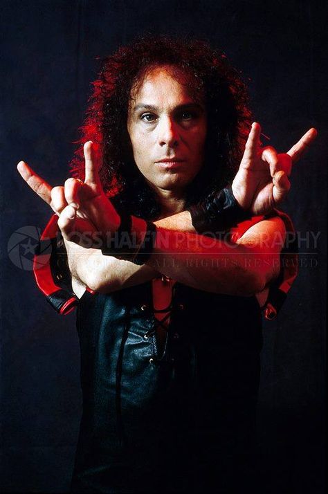 Music Festival Makeup, Ross Halfin, Ronnie James Dio, James Dio, Music Happy, Hair Metal, Heavy Metal Rock, Musica Rock, Music Tattoo