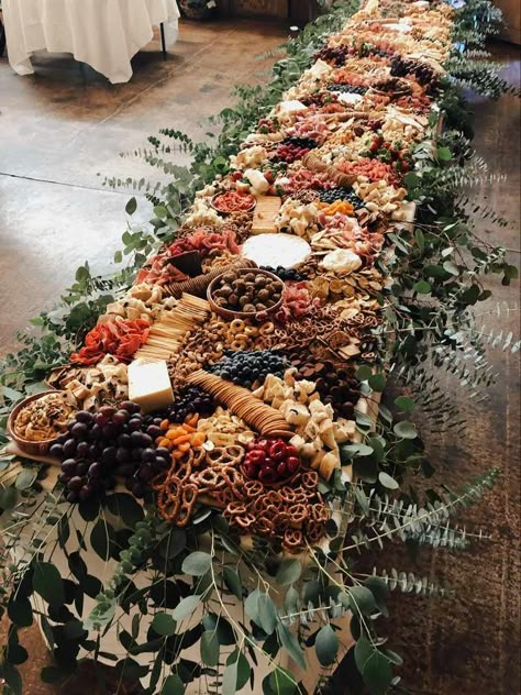 colorful grazing table wedding ideas for fall season Grazing Table Ideas, Different Types Of Food, Charcuterie Ideas, Cocktail Hour Wedding, Charcuterie Inspiration, Charcuterie Board Ideas, Grazing Table, Charcuterie Recipes, Grazing Tables