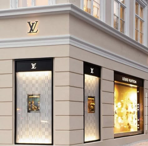 Boutique Exterior, Classic Facade, Moët Chandon, Retail Facade, Commercial Design Exterior, Shop Facade, Commercial And Office Architecture, Storefront Design, Louis Vuitton Store