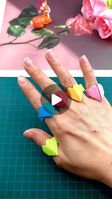 Cute And Simple Origami, Best Origami Ideas, Simple Crafts With Paper, Simple Origami Heart, How To Make A Heart Ring, Easy Crafts With Paper Simple, Heart Diy Crafts Paper, Paper Crafts Origami Simple, How To Make Ring With Paper