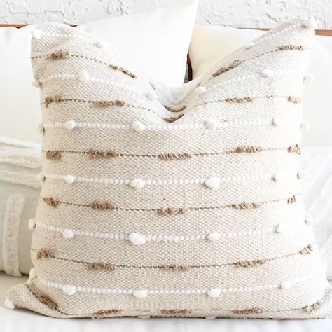 India chic Cotton Beige Textured-handmade-handwoven - Etsy Beige Pillow Covers, Feather Pillow, Cream Pillows, Textured Throw Pillows, Boho Throws, Beige Boho, Boho Throw Pillows, Boho Cushions, Wool Throw Pillows