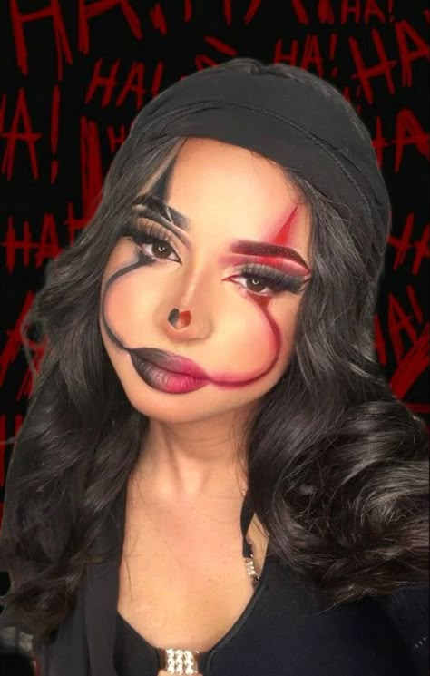 Halloerrn Makeup, Red And Black Clown Makeup Halloween, Cute Clown Makeup Red And Black, Black Clown Makeup Halloween, Black And Red Halloween Makeup, Red And Black Clown Costume, Easy Halloween Looks Make Up, Chicana Makeup Clown, Baddie Clown Makeup